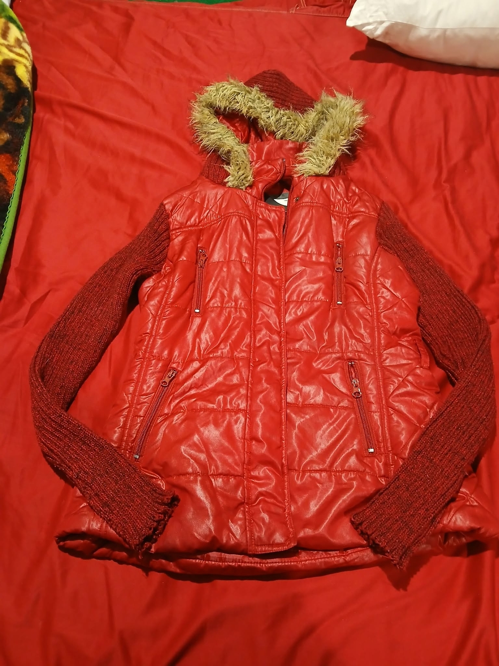 Ci Sono Red Quilted Puffer Jacket with Knit Sleeves and Faux Fur-Trim Hood